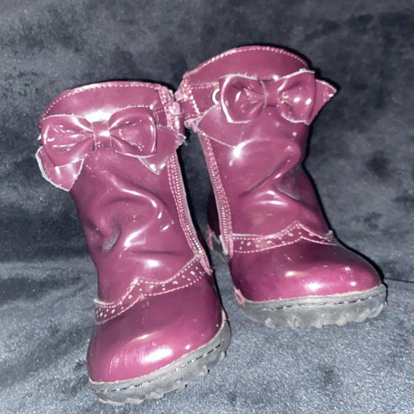 Purple leather baby boots - Picture 2 of 3